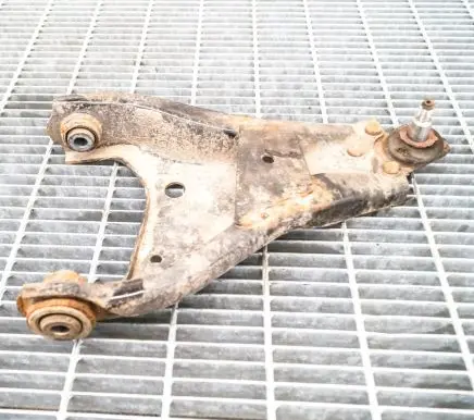 Dacia Duster Front lower control arm/wishbone 0138R