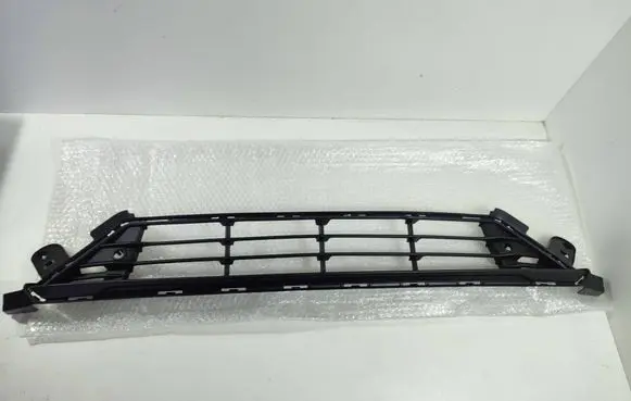 Volvo V60 Front bumper lower grill 31688372