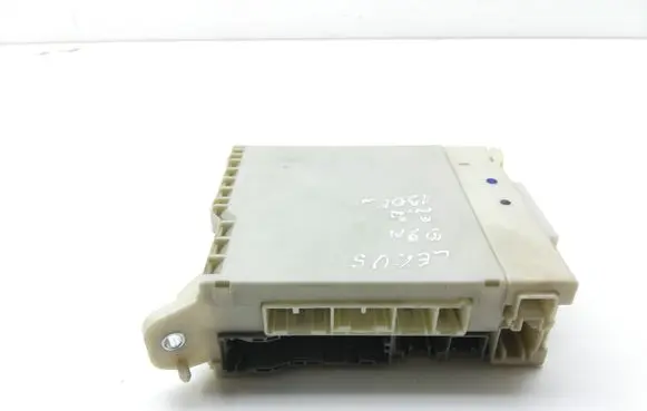 Lexus IS 220D-250-350 Other control units/modules 8273053050