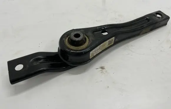 Volkswagen Golf Sportsvan Engine mounting bracket 5Q0199855N