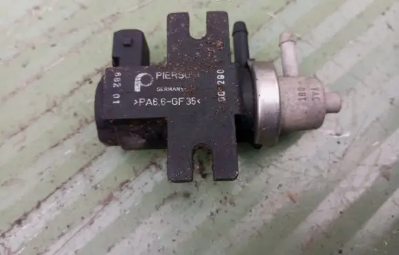 Audi A6 S6 C5 4B Turbo solenoid valve 8D0906627B 00T293 72190345