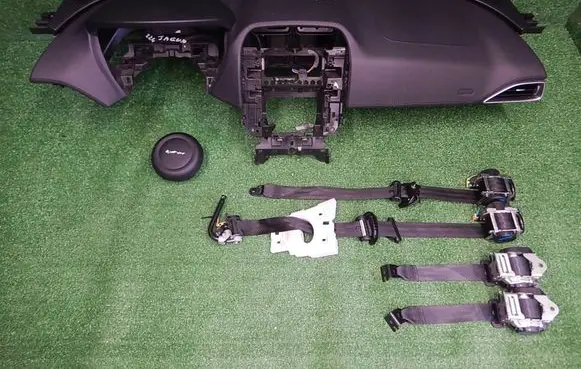 Jaguar F-Pace Dashboard 