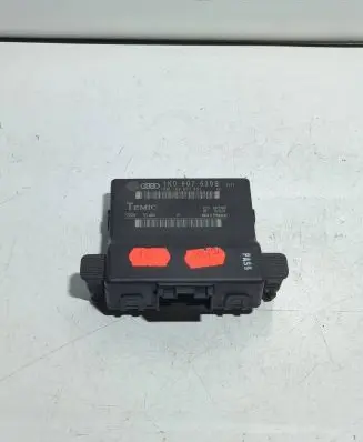 Audi A3 S3 8P Gateway control module 1K0907530B 1K0907951