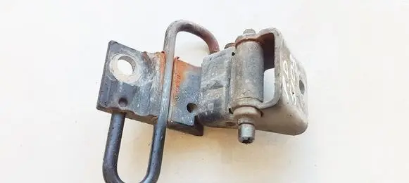 Audi A3 S3 8L Front door upper hinge 8l3831412