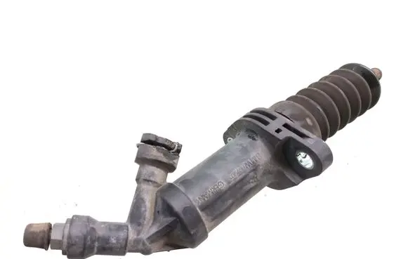 BMW 1 E81 E87 Clutch master cylinder 6775872