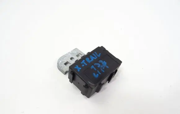 Nissan X-Trail T32 Other control units/modules 284T16FL0B