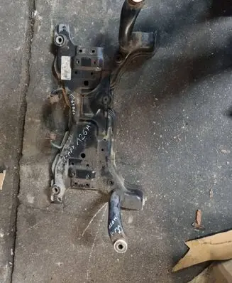 Ford C-MAX I Front subframe