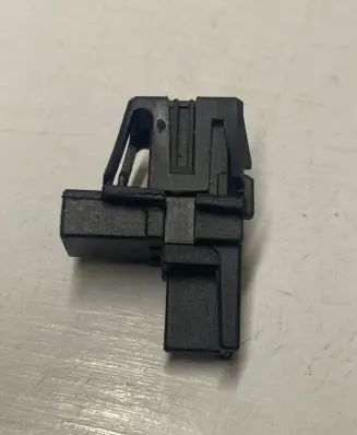 Volkswagen PASSAT B6 Glove box lock 3D0947561B