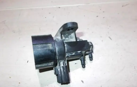 Ford Mondeo MK II Turbo solenoid valve f57e9j459