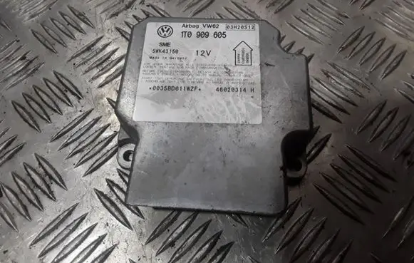 Volkswagen Touran I Airbag control unit/module 1T0909605