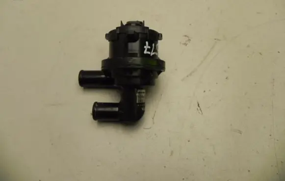 Lexus IS III XE30 Water pump 0641001301 VD7517