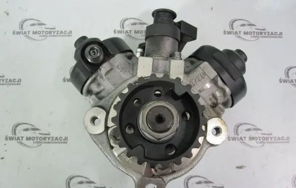 Audi A5 8T 8F Fuel injection high pressure pump 0445010611
