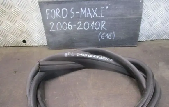 Ford S-MAX Front door rubber seal 