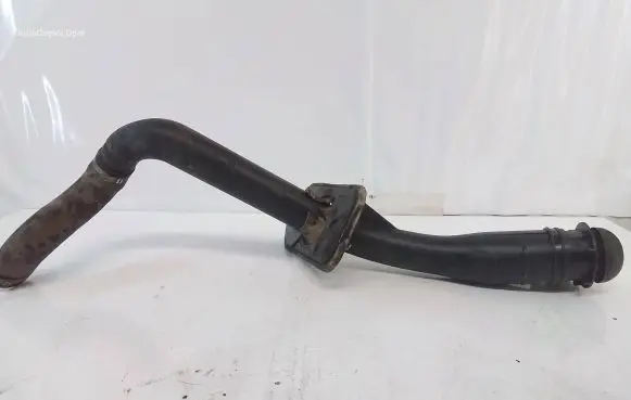 Opel Movano B Fuel tank filler neck pipe 8200733103