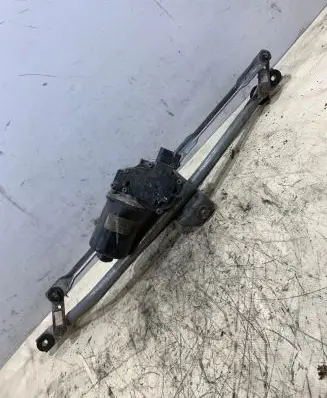Audi A4 S4 B5 8D Front wiper linkage and motor 0458712V