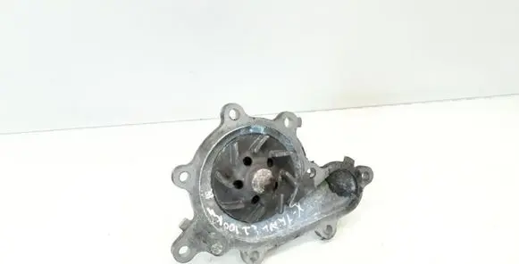 Nissan X-Trail T30 Water pump