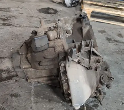 Manual 6 speed gearbox