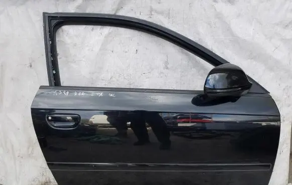 Audi A3 S3 8P Front door