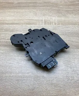 Lexus UX Air flap motor/actuator 0638009004
