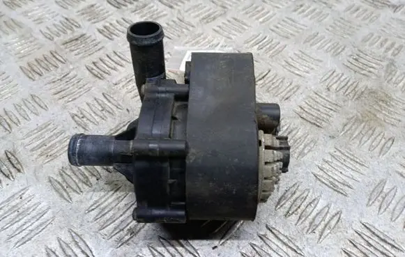 Tesla Model S Water pump