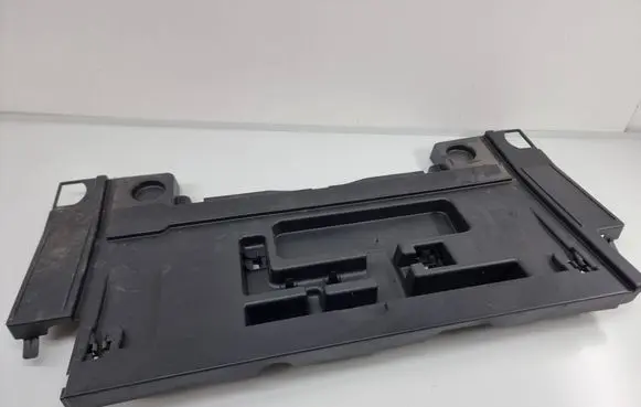 Audi A5 Other trunk/boot trim element 8w8863373c