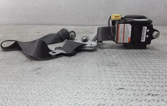 Honda Accord Front seatbelt 0432072