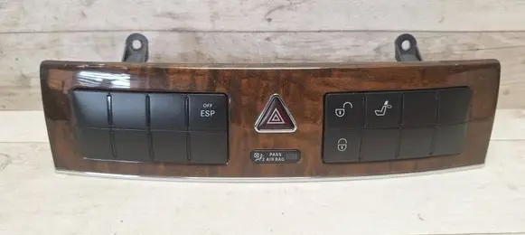 Mercedes-Benz C W203 A set of switches 2038704710 33630103 30060910129826