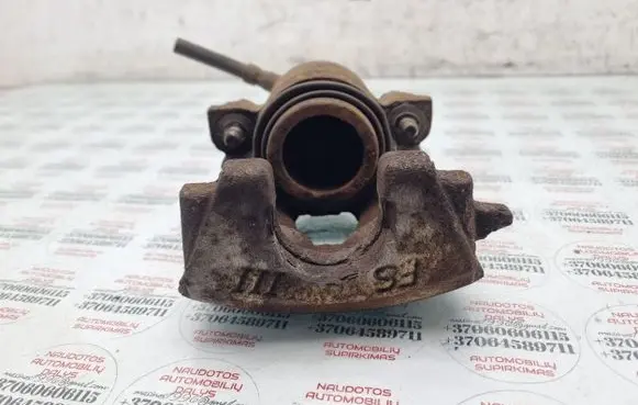 Volkswagen Golf V Front brake caliper