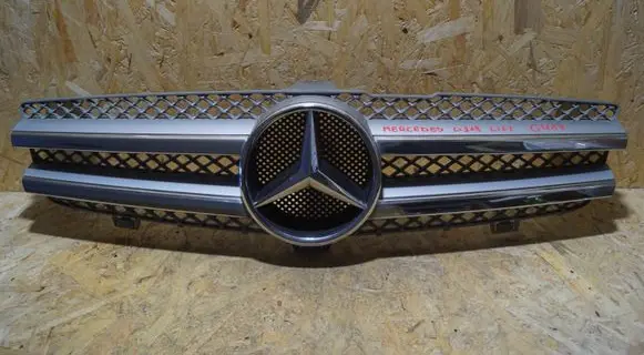 Mercedes-Benz CLS C219 Front grill A2198801083