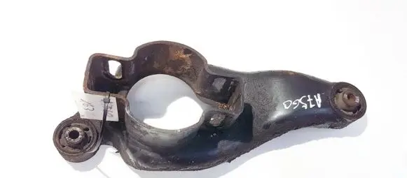 Jeep Cherokee Engine mount bracket