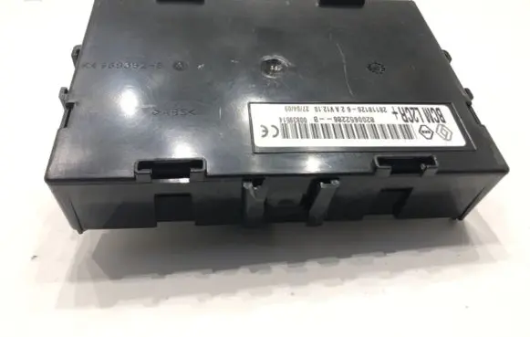 Renault Clio III Other control units/modules 8200652286