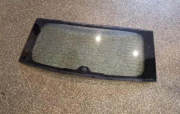 Dodge Caliber Rear windscreen/windshield window 