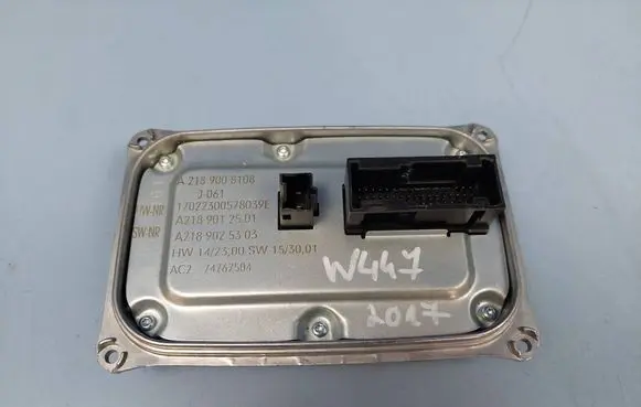 Mercedes-Benz Vito Viano W447 Headlight ballast module Xenon A2189008108
