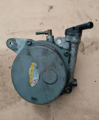 Hyundai Santa Fe Vacuum pump 288102F000