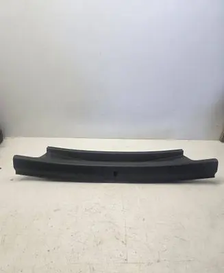 Trunk/boot sill cover protection