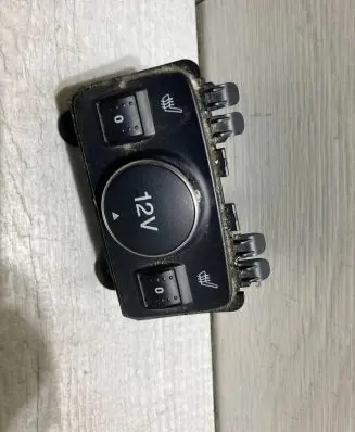 Ford C-MAX II Seat heating switch CJ5T19K314BA 14MAY12A