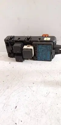 Mitsubishi Galant Fuse box set MB953355 7208