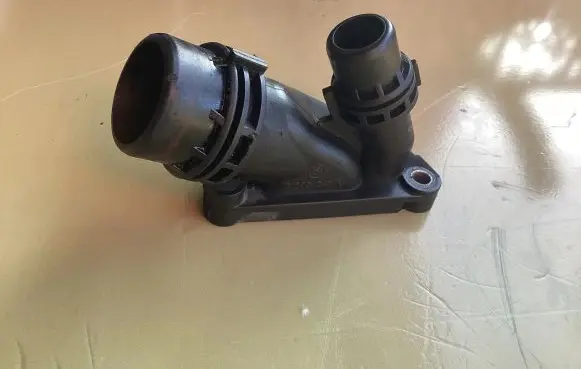 BMW 5 E60 E61 Engine coolant pipe/hose 7800048