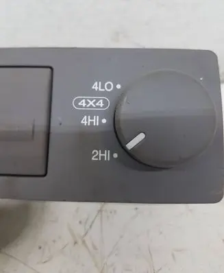 KIA Sorento Differential lock switch 51210K