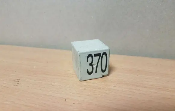Audi A4 S4 B6 8E 8H Other relay 8D0951253