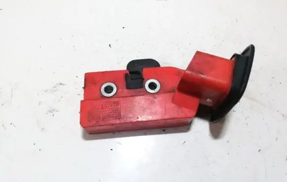 Ford Focus Seat back rest lock catch 