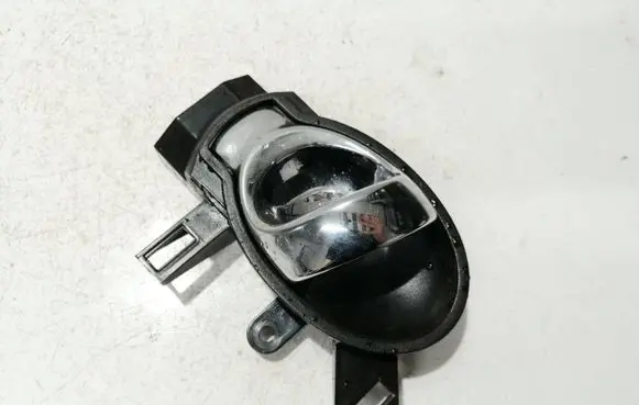 Nissan Note (E12) Front door interior handle 