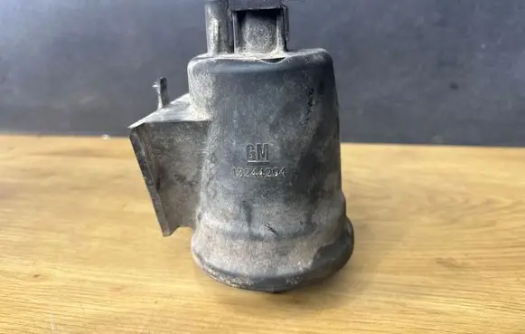 Opel Insignia A Fuel filter housing 13244294