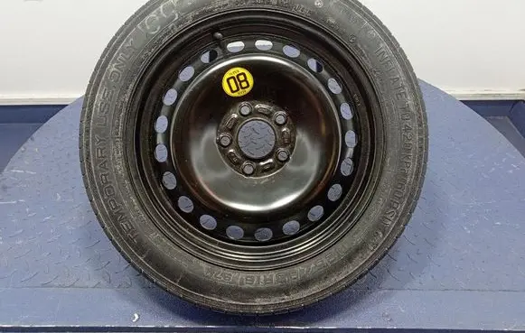 Ford Mondeo MK I R17 spare wheel 2160848