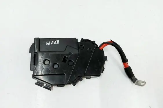 Mercedes-Benz CLA C118 X118 Fuse box set A1775404007