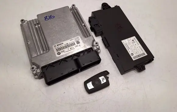 BMW 5 E60 E61 Engine ECU kit and lock set 7811151 13617811151 0281015130