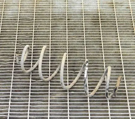 Peugeot 3008 II Rear coil spring