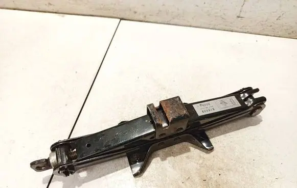 Subaru Legacy Lift Jack 