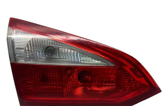 Ford Focus Rear/tail lights BM5113A603BB 09082011 83771