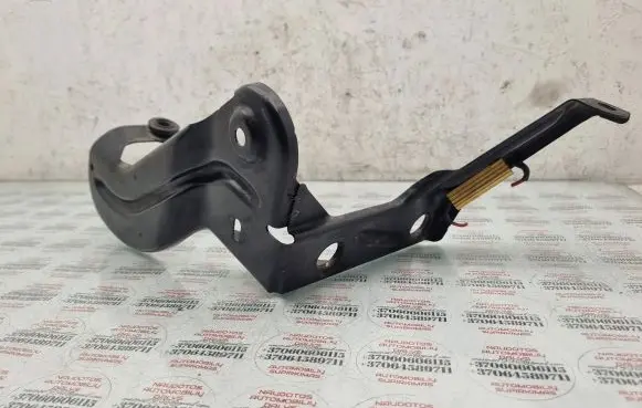Audi A6 S6 C6 4F Intercooler pipe mounting bracket 4F0145813F
